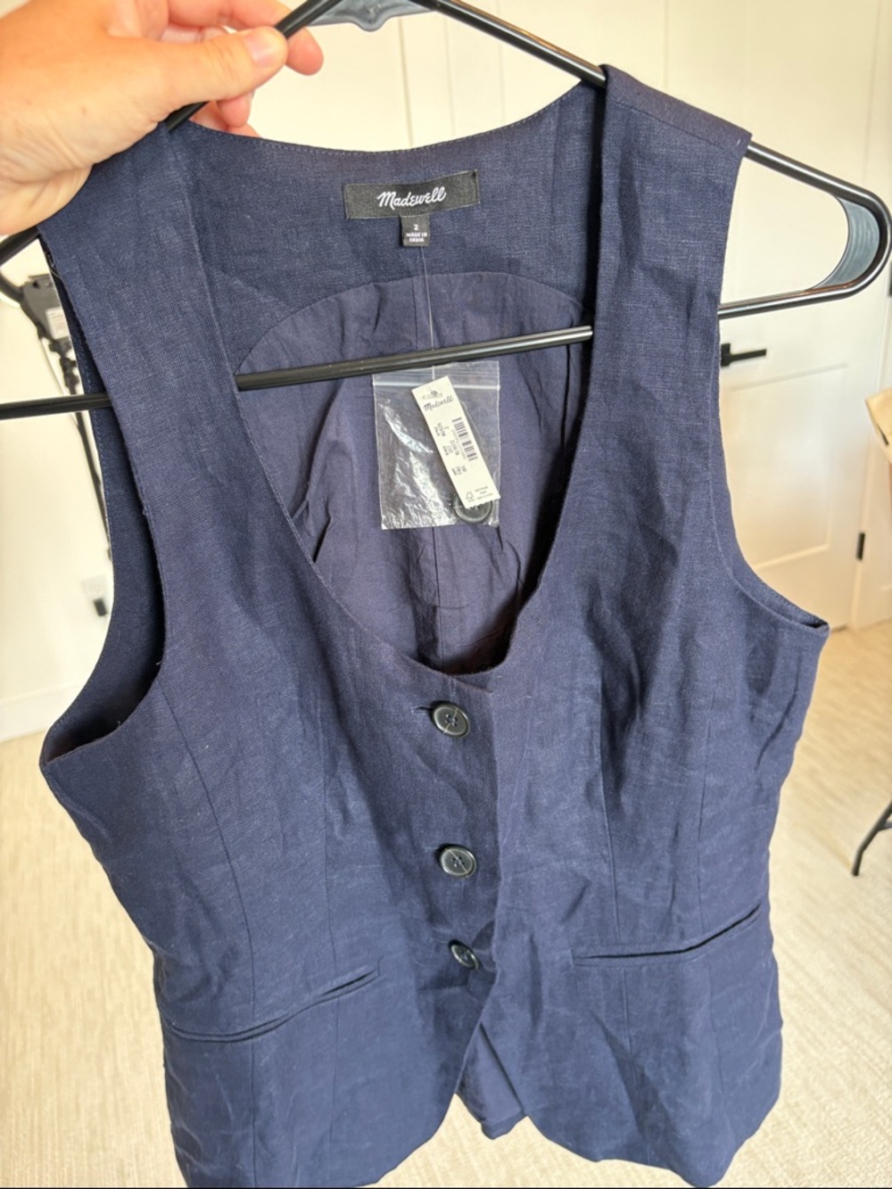 Madewell Scoopneck Cutaway Vest - Picture 5 of 5